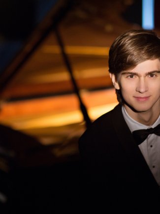 Daniel Kharitonov
